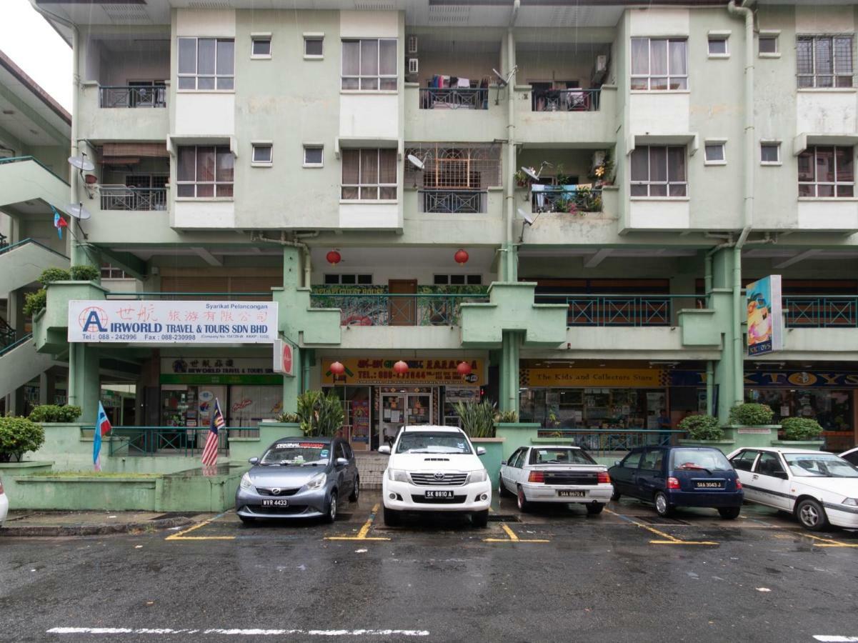 Hotel Oyo 89345 Api-Api Gh Kota Kinabalu Esterno foto