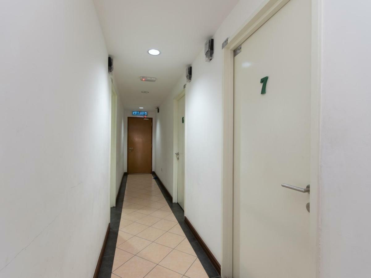 Hotel Oyo 89345 Api-Api Gh Kota Kinabalu Esterno foto