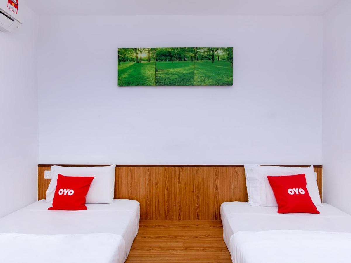 Hotel Oyo 89345 Api-Api Gh Kota Kinabalu Esterno foto