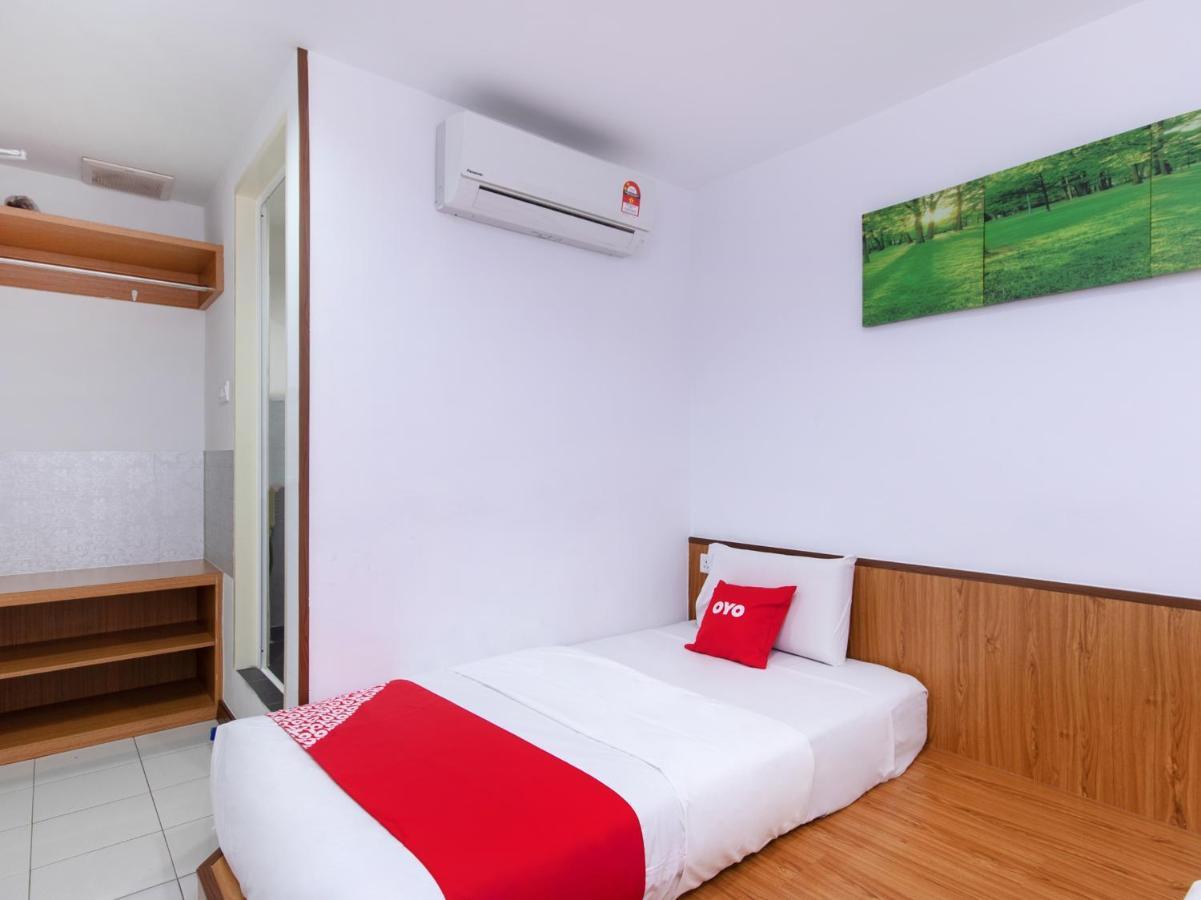 Hotel Oyo 89345 Api-Api Gh Kota Kinabalu Esterno foto
